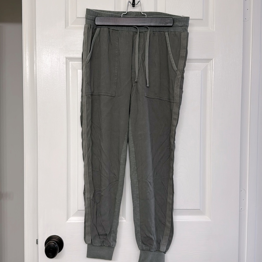 Women’s Splendid Olive/Khaki Joggers (Small)